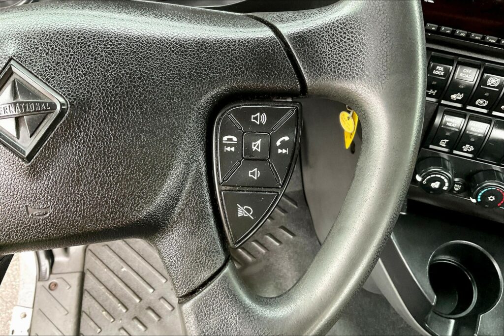 2021 CUM LT625 6×4 Day Cab