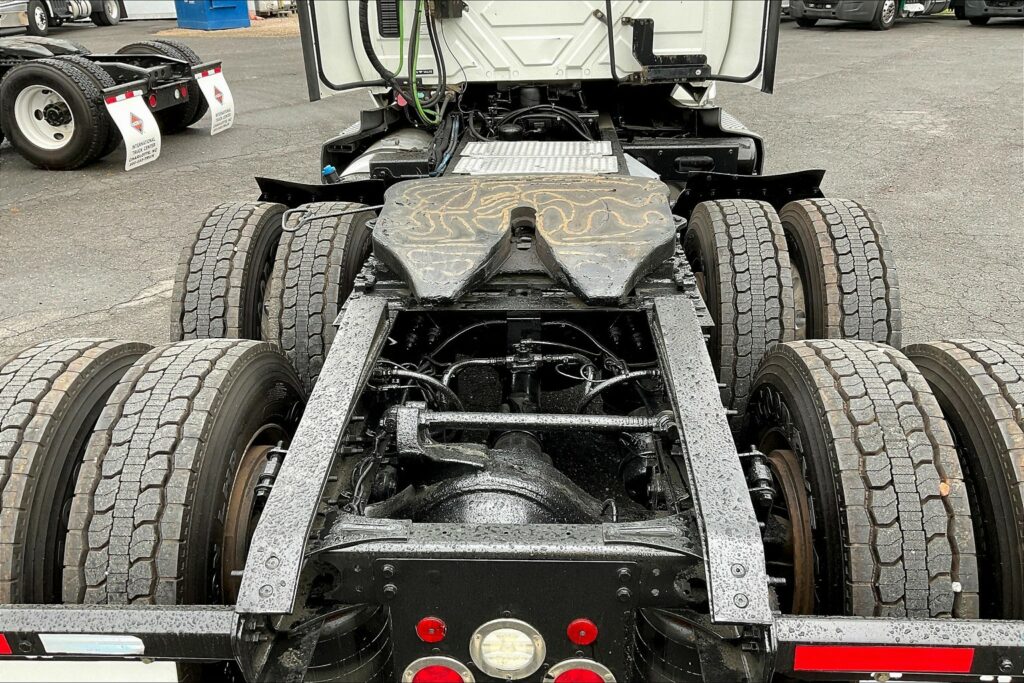 2021 CUM LT625 6×4 Day Cab