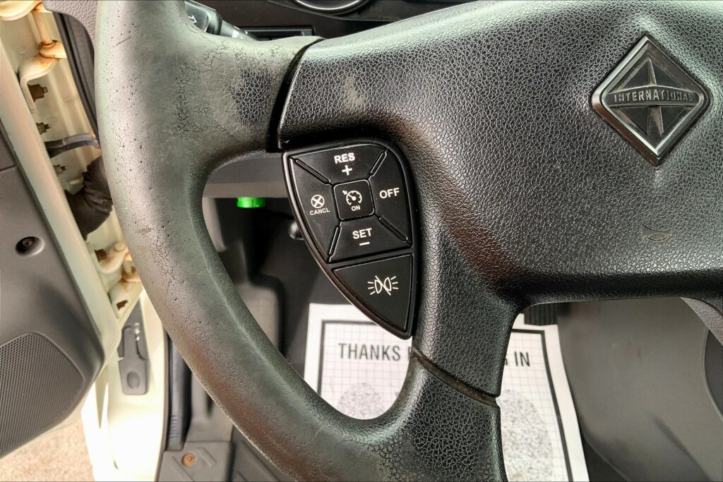 2019 CUM LT625 6×4 Day Cab