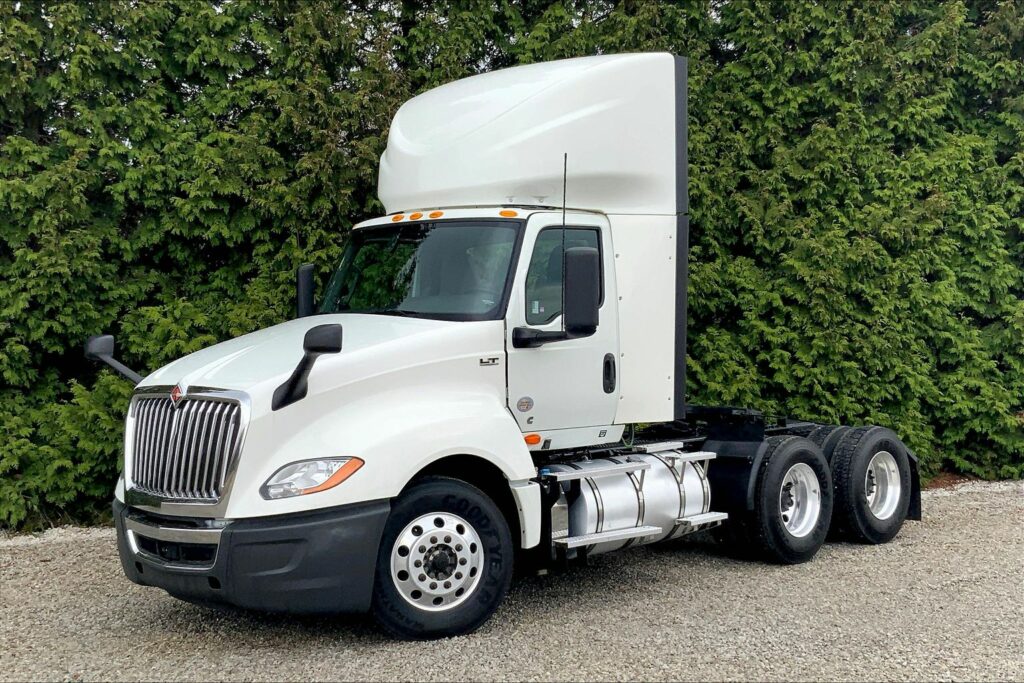 2019 CUM LT625 6×4 Day Cab