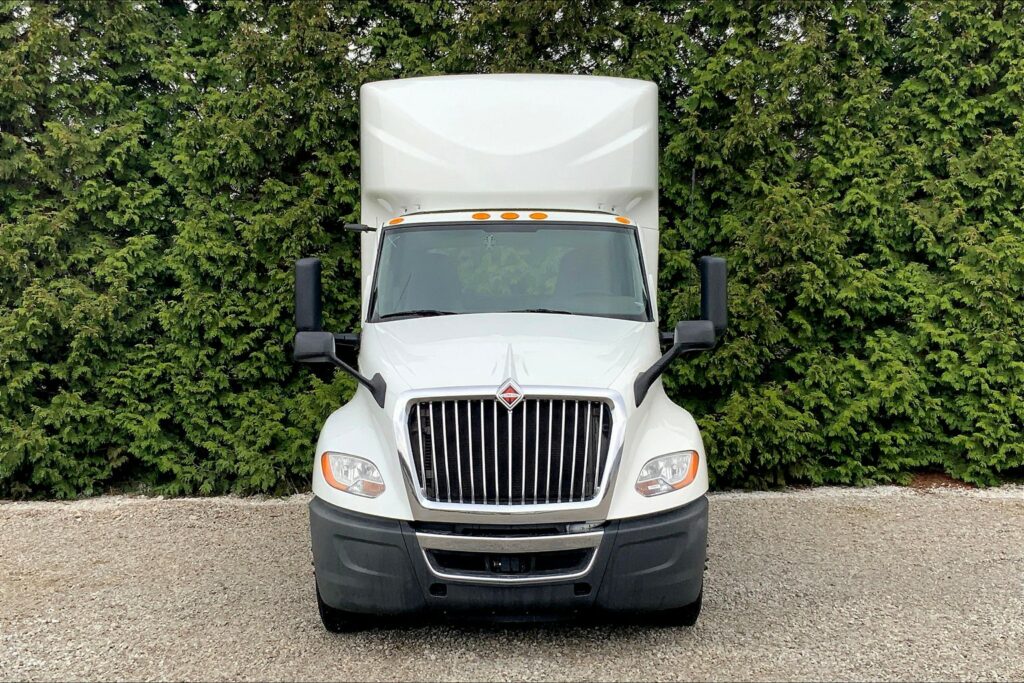 2019 CUM LT625 6×4 Day Cab