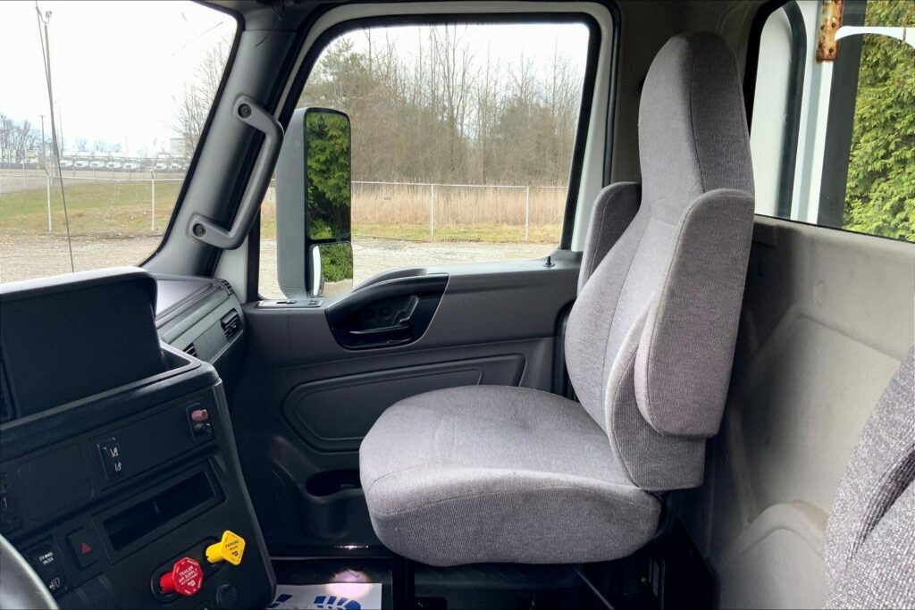 2019 CUM LT625 6×4 Day Cab