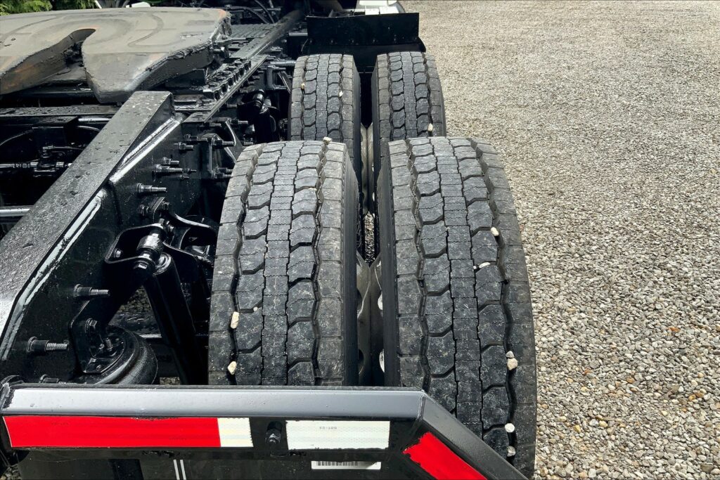 2019 CUM LT625 6×4 Day Cab