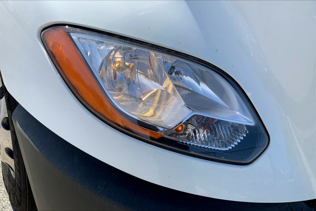 2021 CUM LT625 6×4 Sleeper