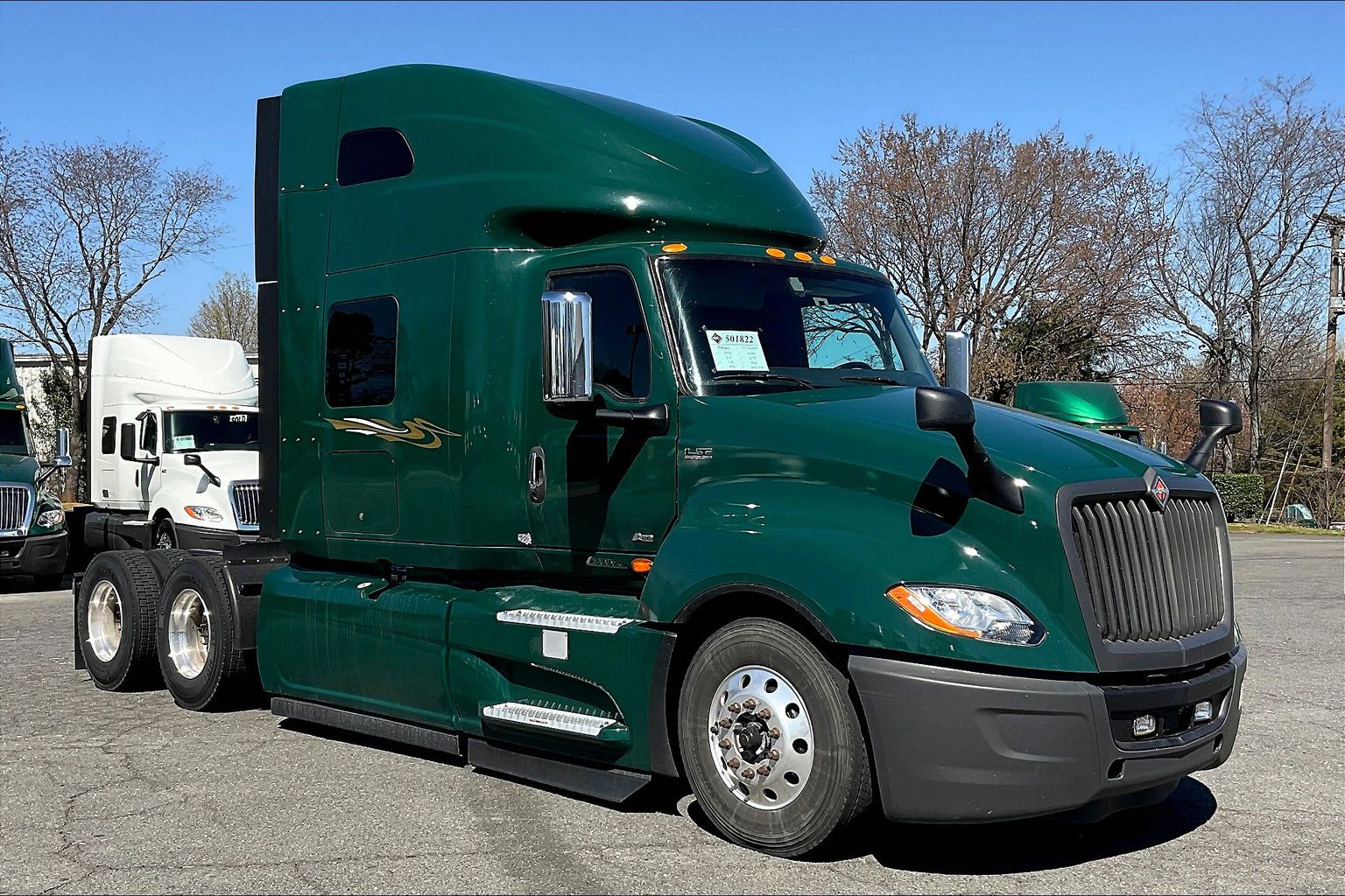 2022 INT LT625 6x4 Sleeper - HandshakeFleet