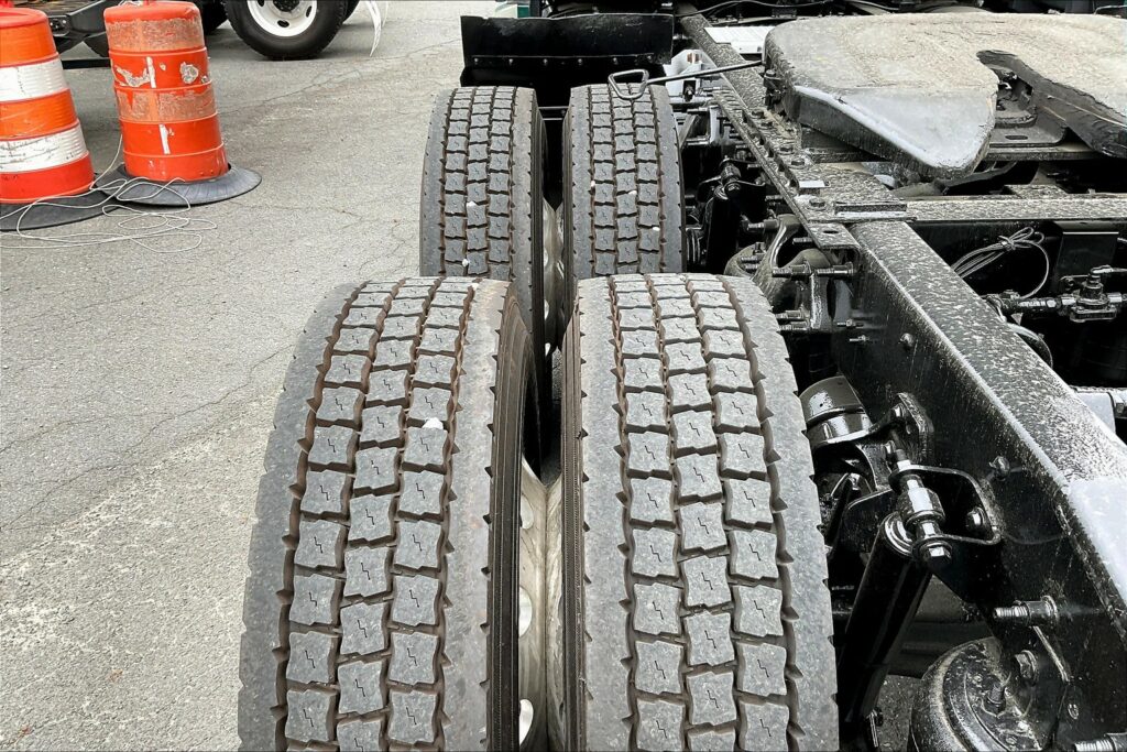 2022 INT LT625 6×4 Sleeper