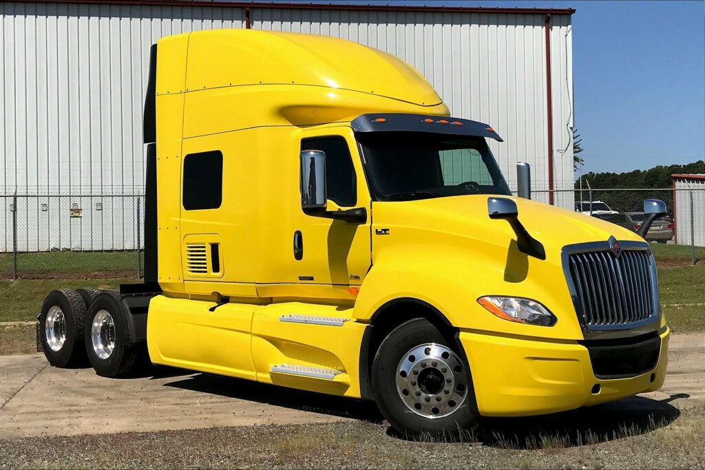 2021 INT LT625 6×4 Sleeper