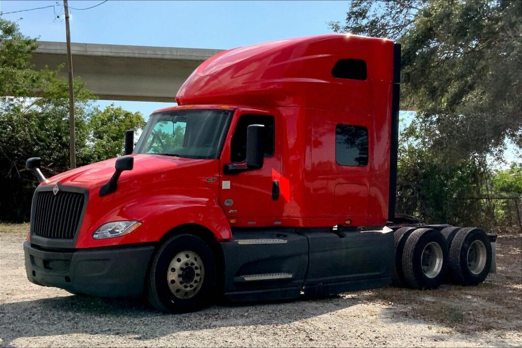 2021 INT LT625 6×4 Sleeper