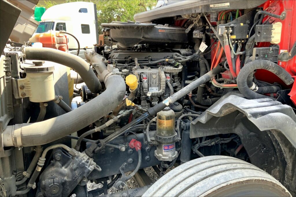 2021 INT LT625 6×4 Sleeper