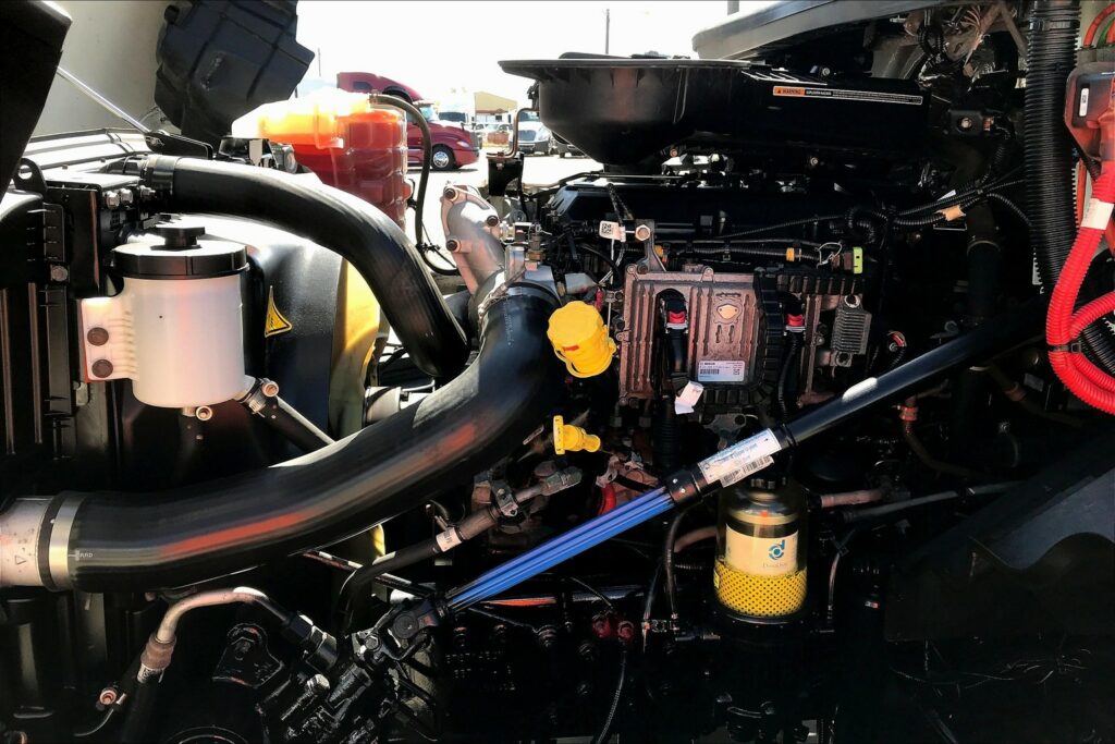 2022 INT LT625 6×4 Sleeper