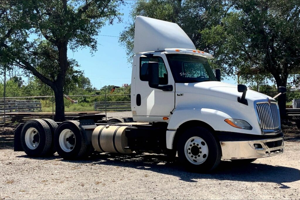 2018 INT LT625 6×4 Day Cab