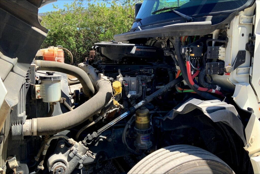 2018 INT LT625 6×4 Day Cab