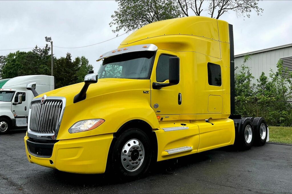 2021 INT LT625 6×4 Sleeper