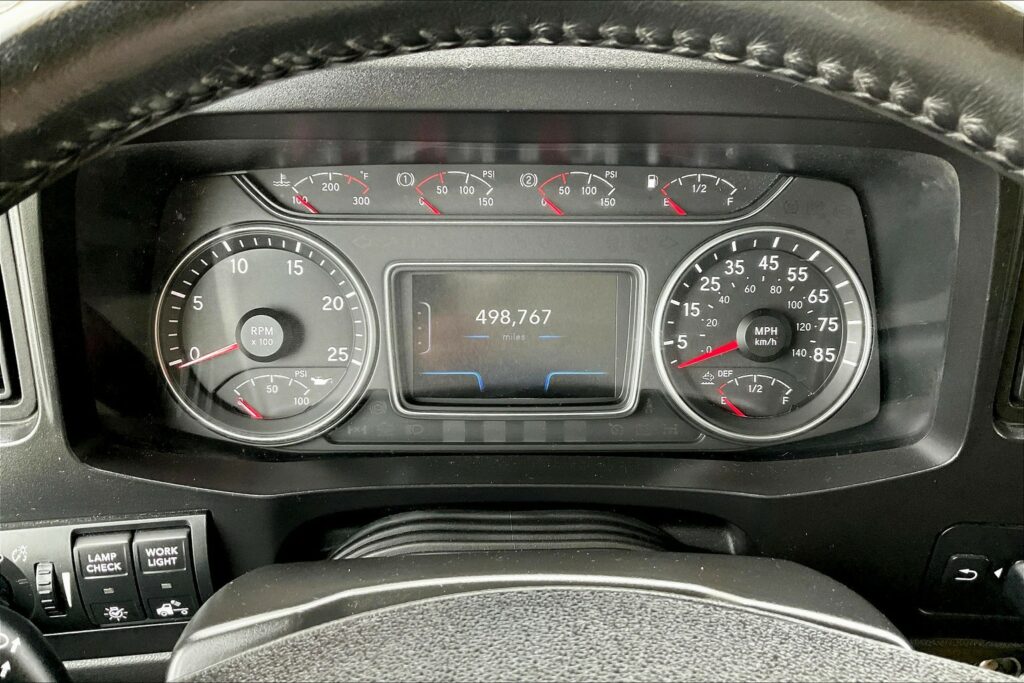 2021 INT LT625 6×4 Sleeper