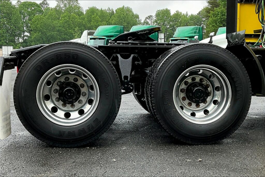 2021 INT LT625 6×4 Sleeper