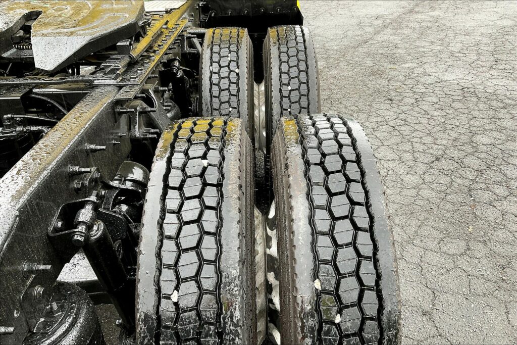 2021 INT LT625 6×4 Sleeper