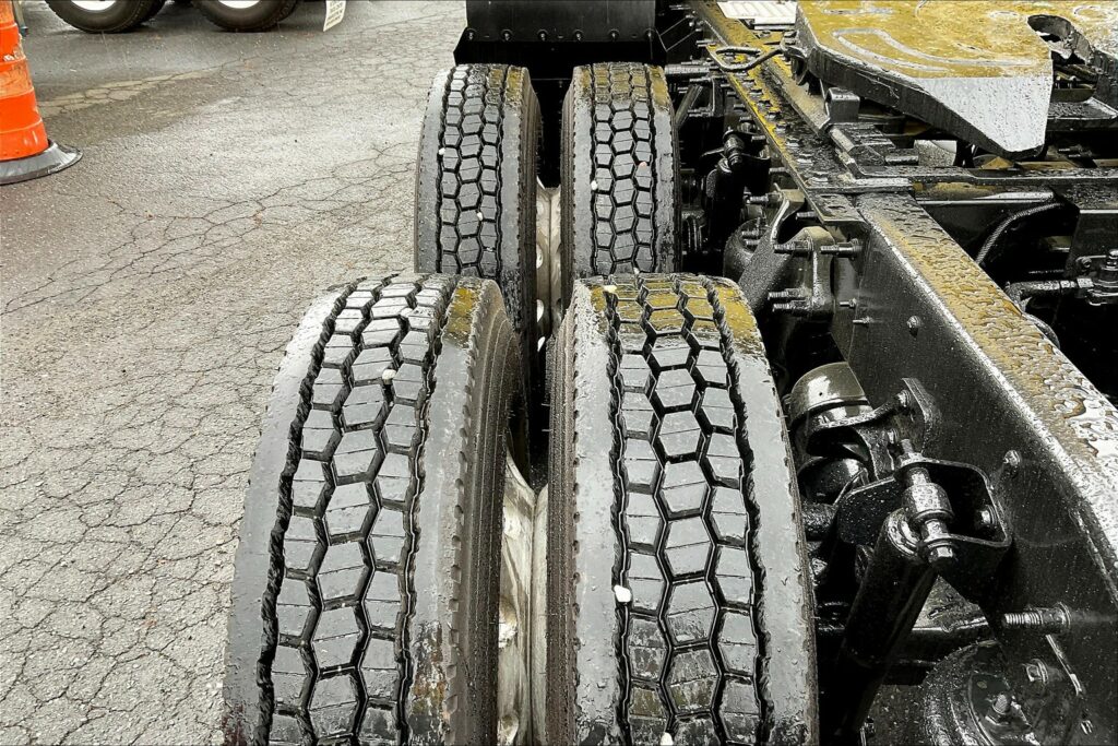 2021 INT LT625 6×4 Sleeper