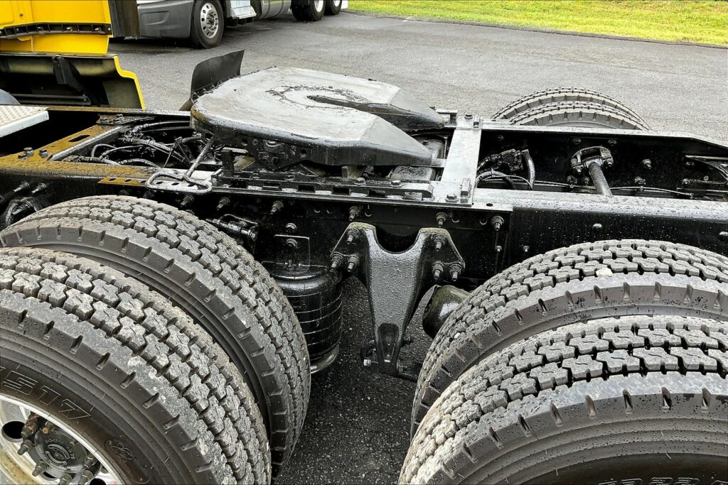 2022 INT LT625 6×4 Sleeper