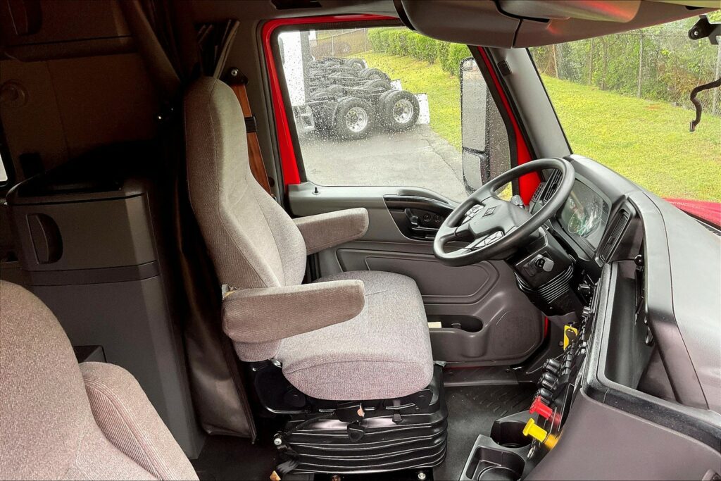 2021 INT LT625 6×4 Sleeper