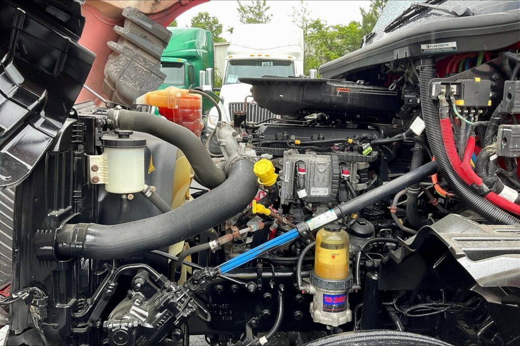 2021 INT LT625 6×4 Sleeper