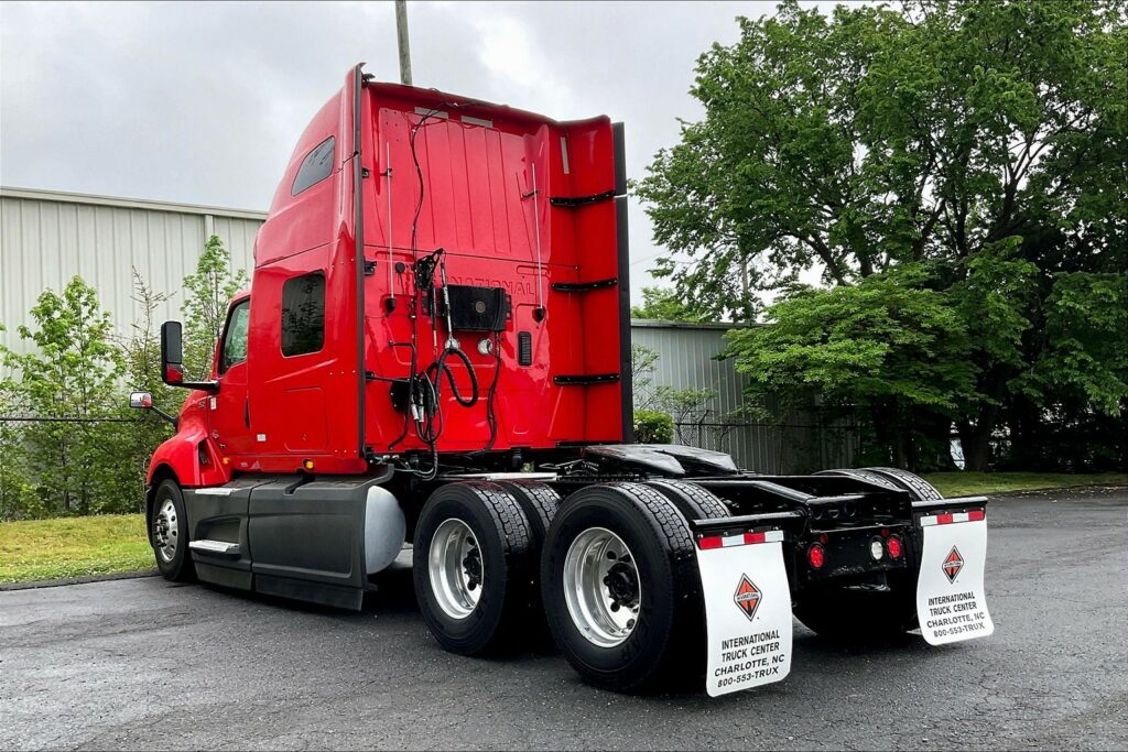 2021 INT LT625 6×4 Sleeper