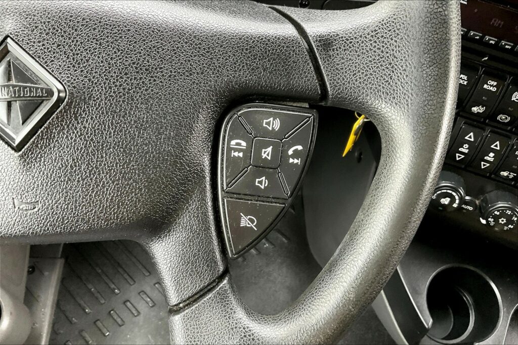 2021 INT LT625 6×4 Sleeper