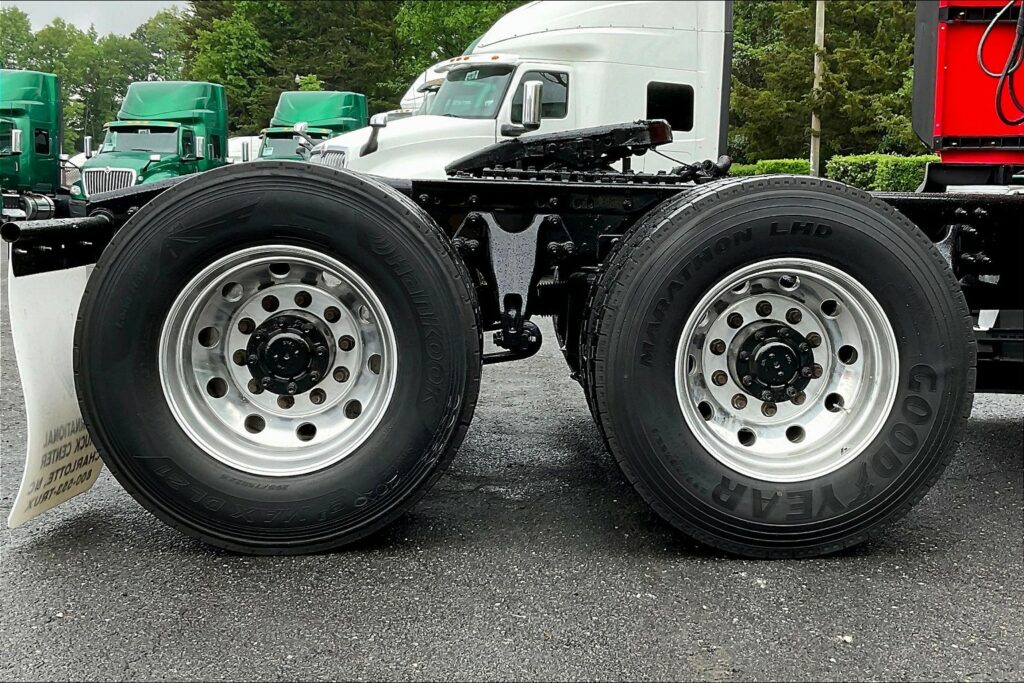 2021 INT LT625 6×4 Sleeper