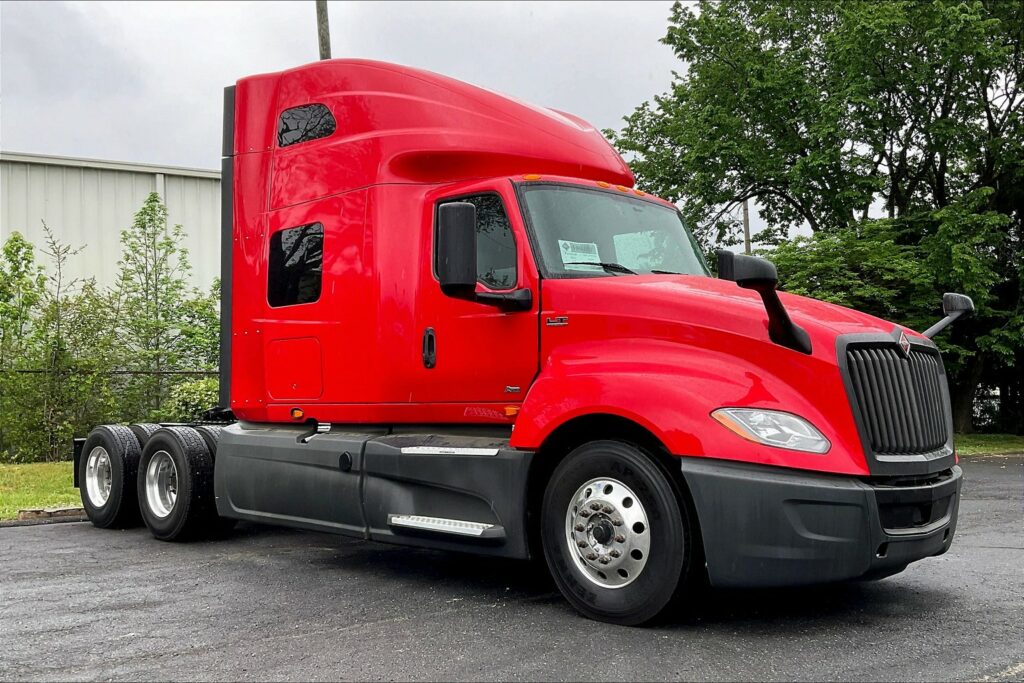 2021 INT LT625 6×4 Sleeper