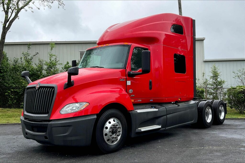 2021 INT LT625 6×4 Sleeper