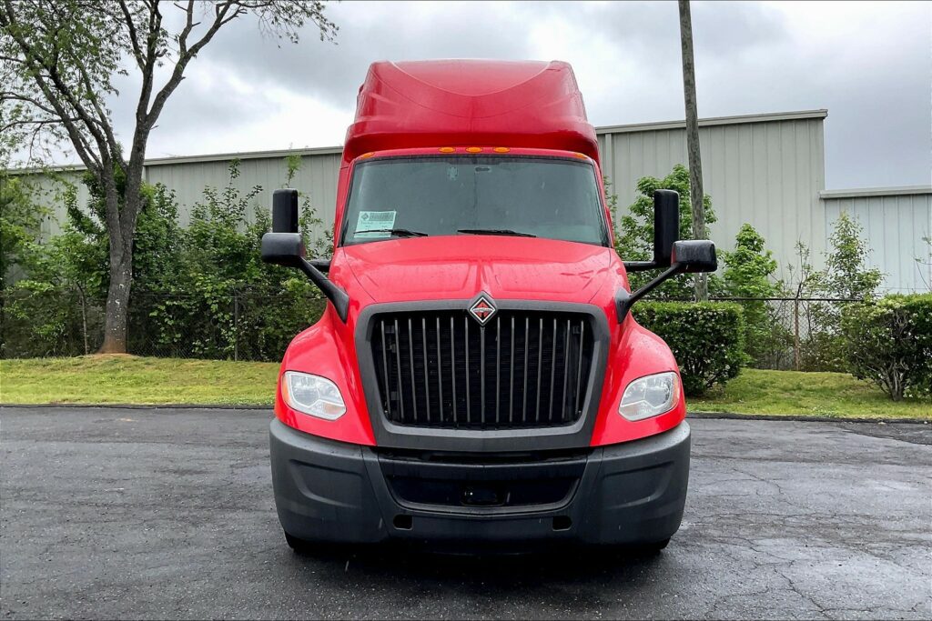 2021 INT LT625 6×4 Sleeper