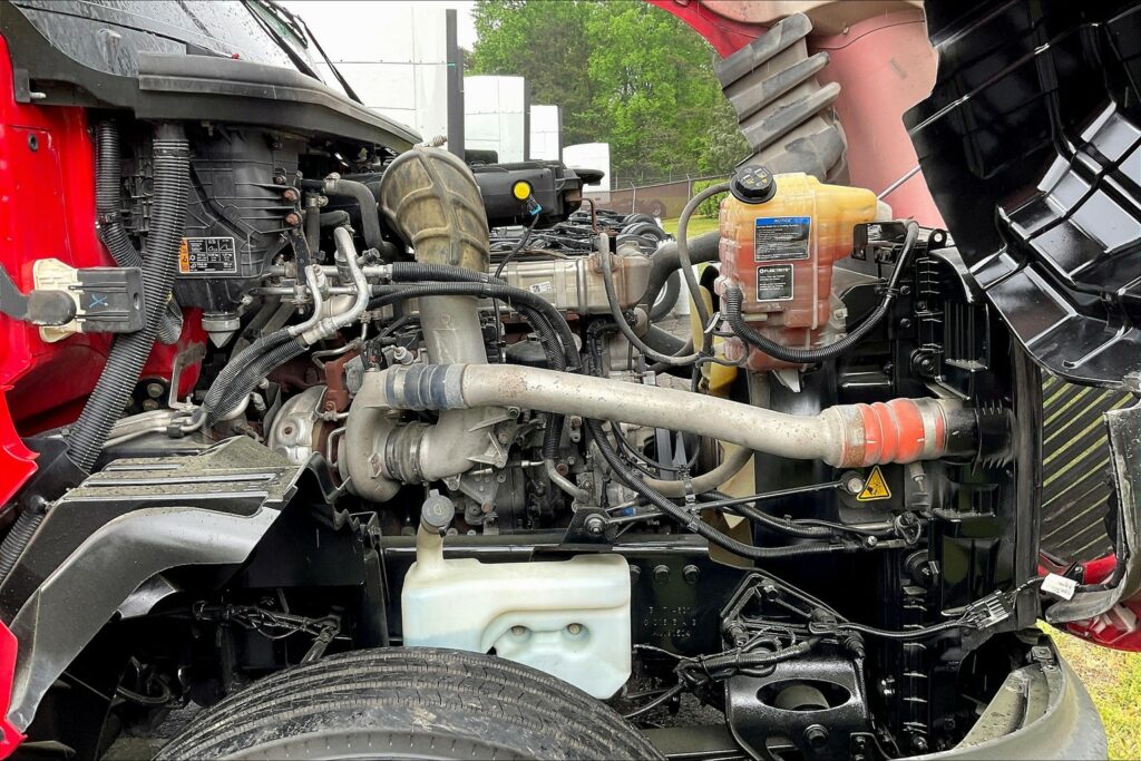 2021 INT LT625 6×4 Sleeper