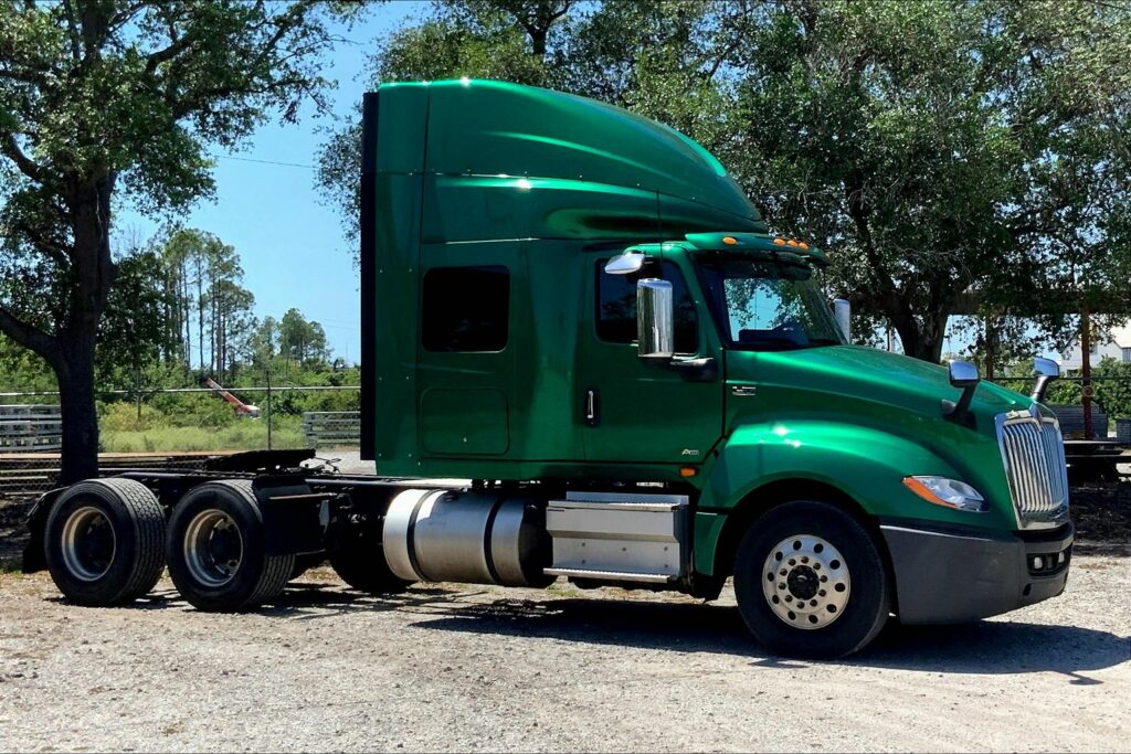 2020 INT LT625 6×4 Sleeper