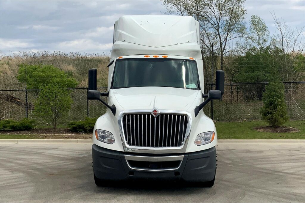 2020 INT LT625 6×4 Sleeper