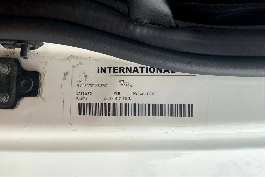 2020 INT LT625 6×4 Sleeper