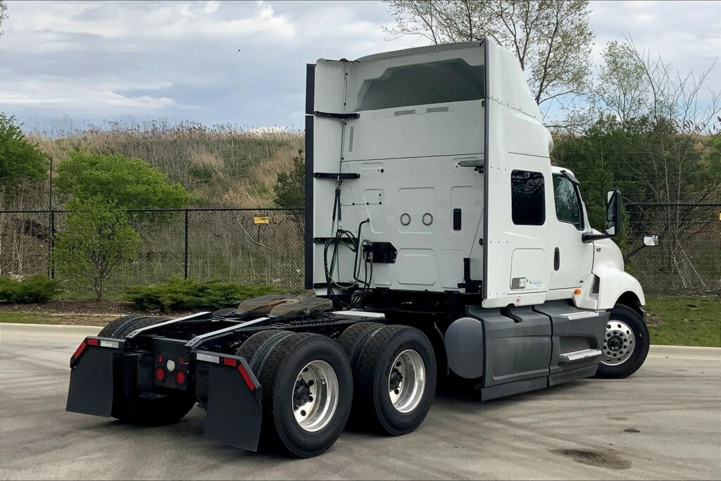 2020 INT LT625 6×4 Sleeper