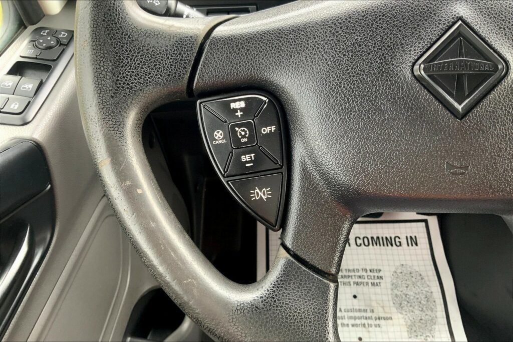 2020 INT LT625 6×4 Sleeper