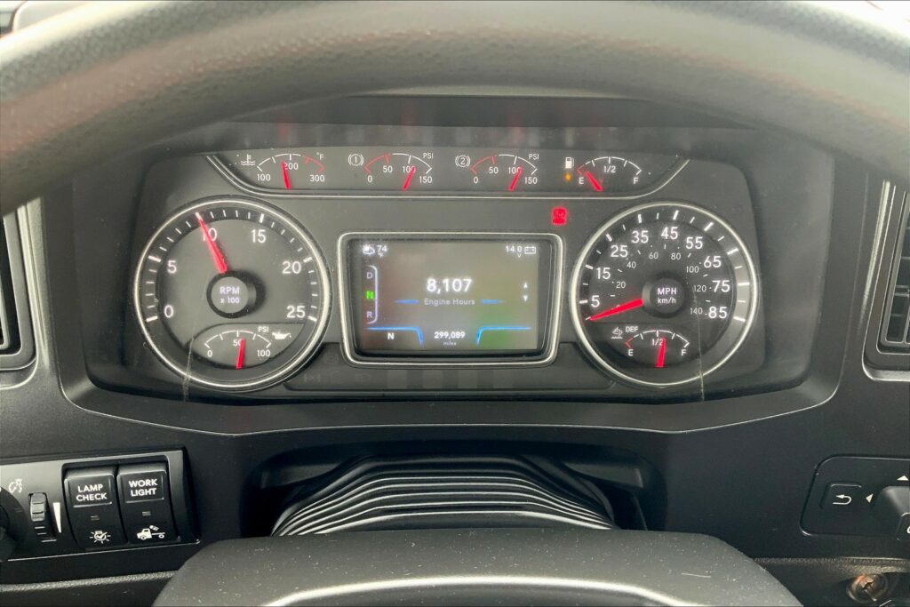 2020 INT LT625 6×4 Sleeper