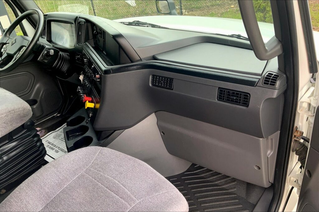 2020 INT LT625 6×4 Sleeper