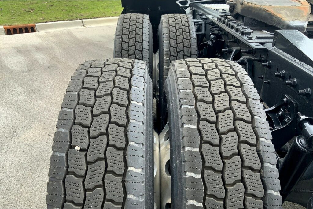 2020 INT LT625 6×4 Sleeper