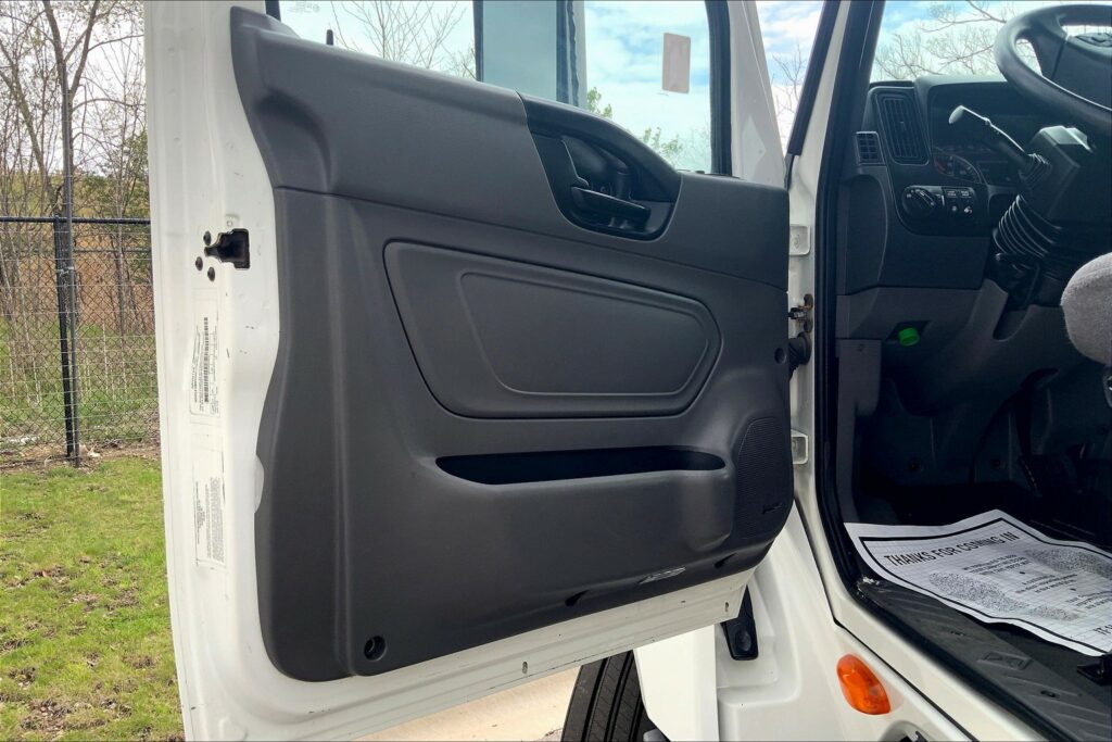 2020 INT LT625 6×4 Sleeper