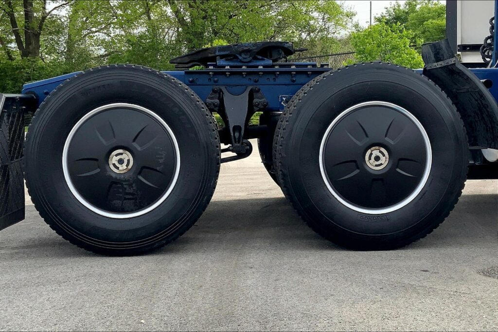 2020 INT LT625 6×4 Sleeper