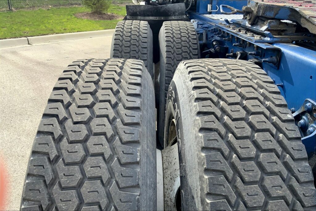 2020 INT LT625 6×4 Sleeper