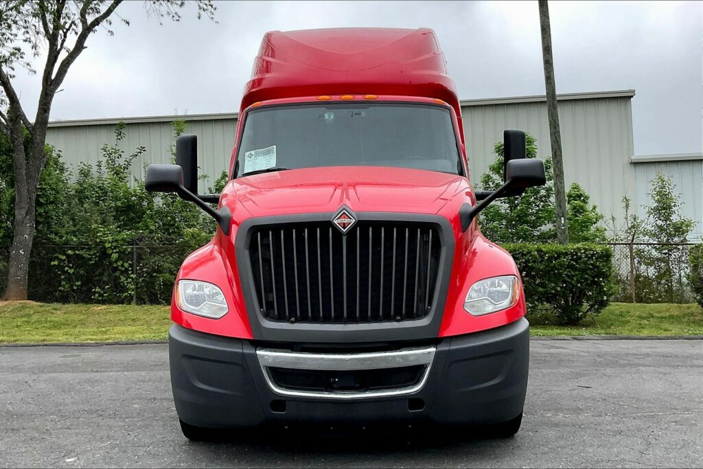 2021 INT LT625 6×4 Sleeper