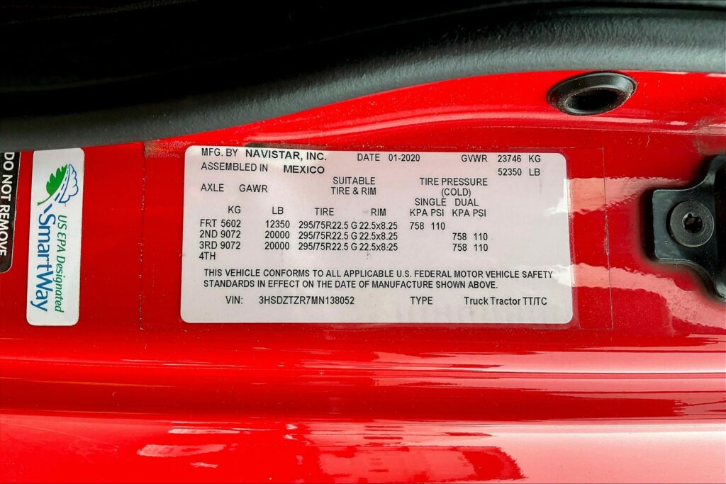 2021 INT LT625 6×4 Sleeper