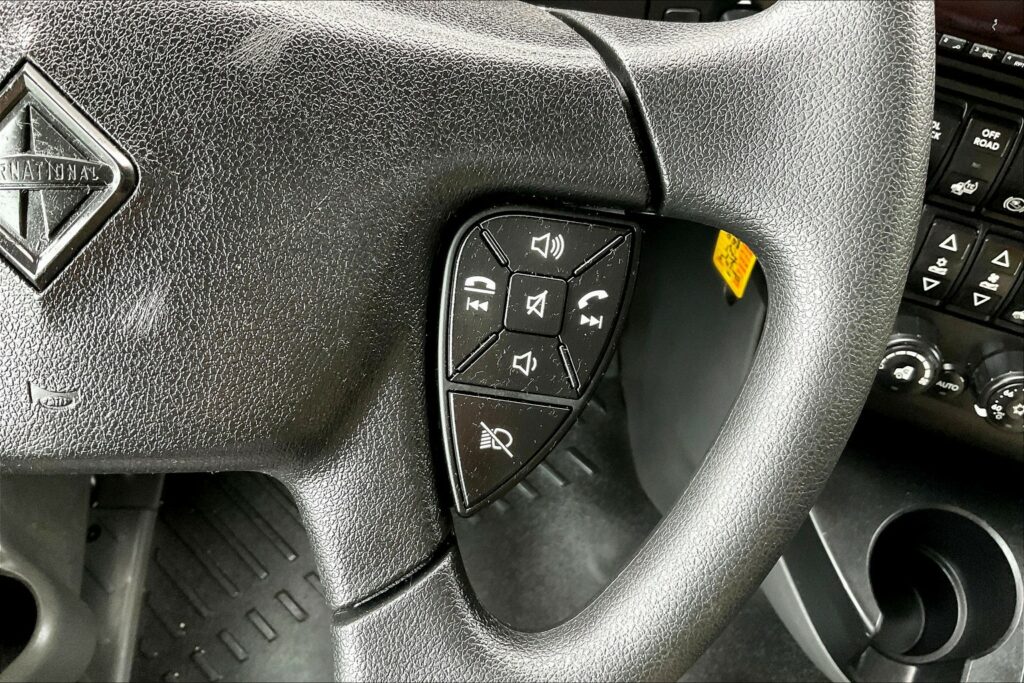 2021 INT LT625 6×4 Sleeper