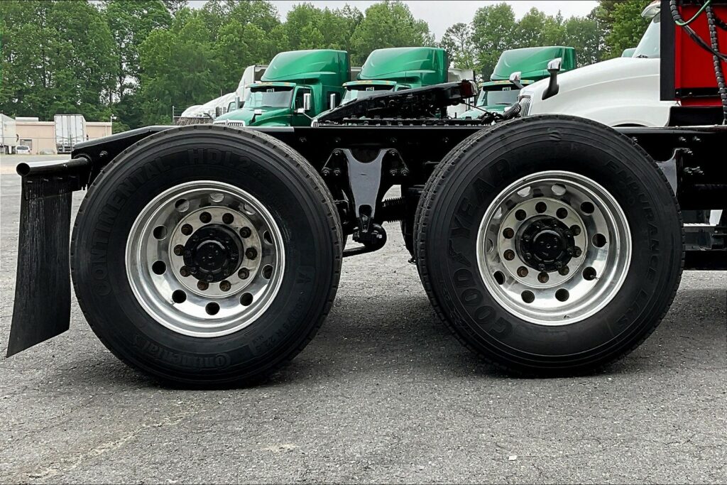 2021 INT LT625 6×4 Sleeper