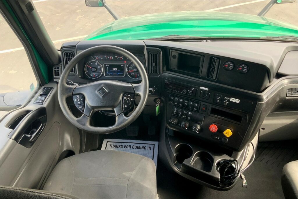 2020 INT LT625 6×4 Sleeper