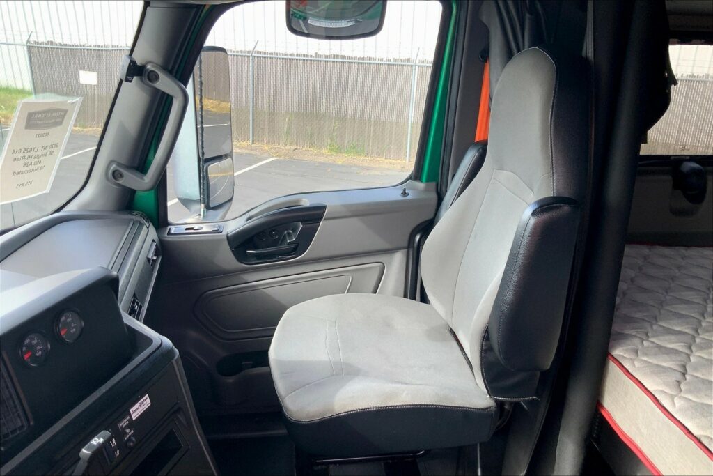 2020 INT LT625 6×4 Sleeper