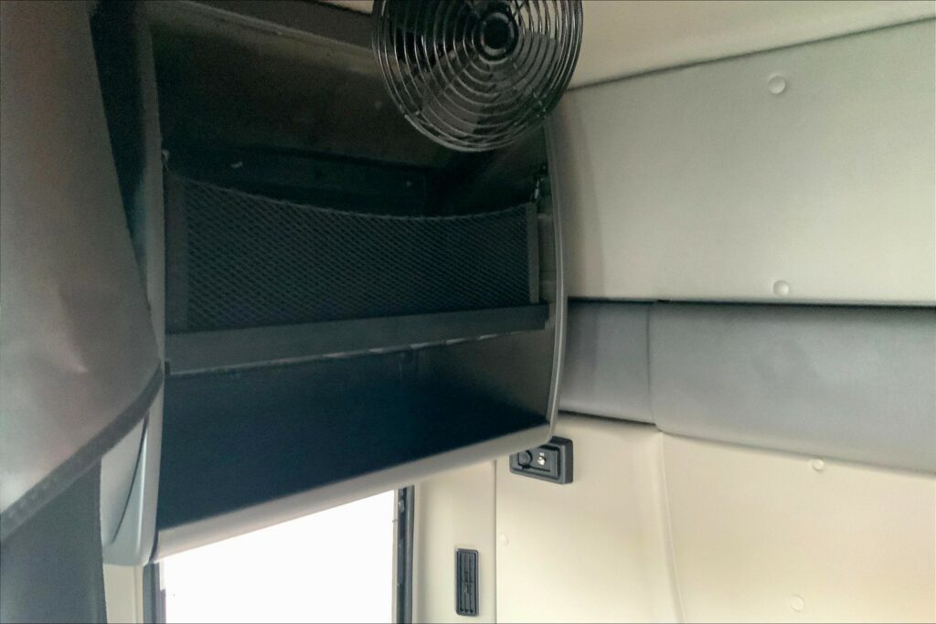 2020 INT LT625 6×4 Sleeper