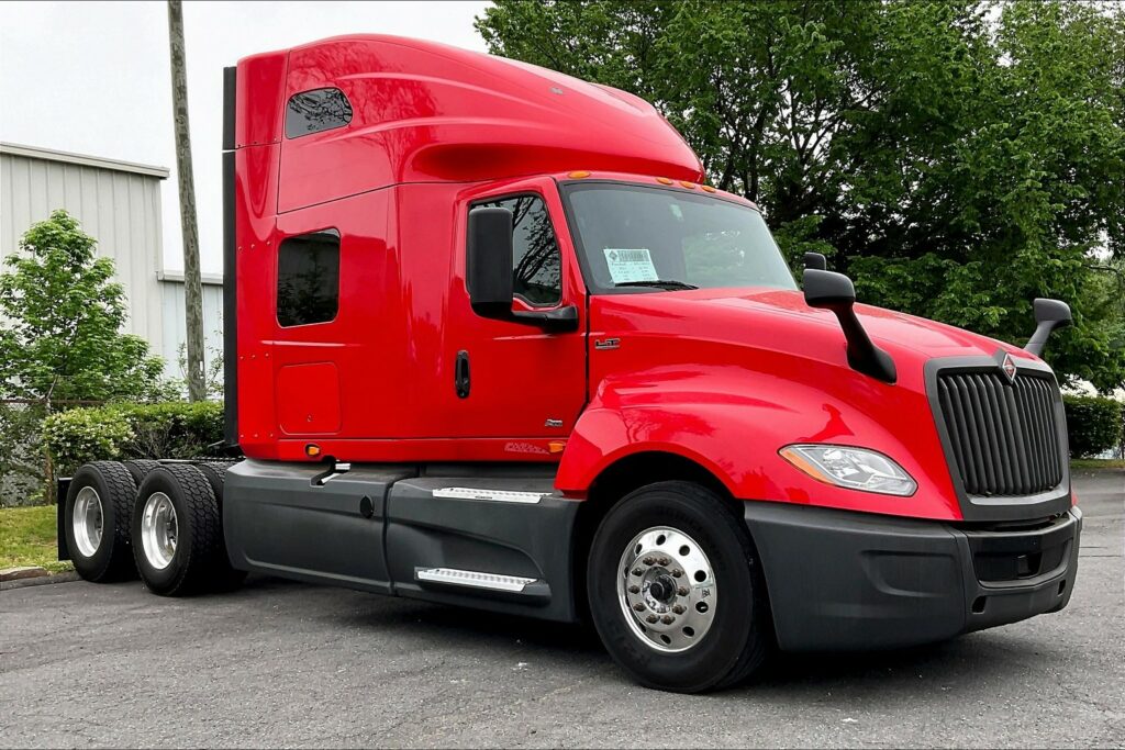 2021 INT LT625 6×4 Sleeper